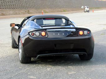  Tesla Roadster.    momist.com