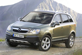 Opel Antara.  Opel