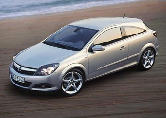 Opel Astra GTC.  Opel 