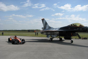 Spyker F1  F16.    autojunk.nl