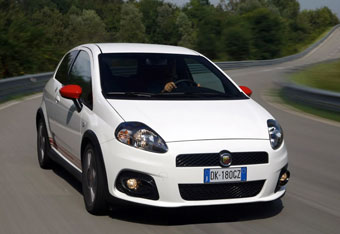 Fiat Grande Punto Abarth.  Fiat 