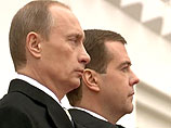 Медведев пояснил, что они с Путиным всегда были на "ты", однако, по его словам, когда Путин стал президентом, он перешел по правилам этикета на "вы"