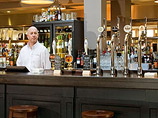   Lion Inn        26  -     ,      