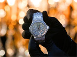   Hublot      ,   5  