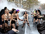     - Femen "In Gay we trust"        