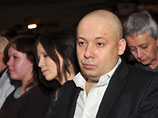 Сын знаменитого режиссера Алексея Германа-старшего, умершего в ночь на 21 февраля на 75-м году жизни, рассказал, что последний, практически законченный, фильм мастера по роману братьев Стругацких "Трудно быть богом" будет называться также как и книга