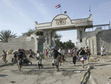             2011 