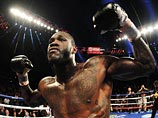 Чемпион мира по версии Всемирного боксерского совета (WBC) в супертяжелом весе Деонтей Уайлдер готов провести бой с россиянином Александром Поветкиным в Москве.