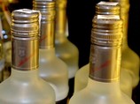 По данным проверки Росалкогольрегулирования за пять месяцев 2016 года, около 35% водки в России является нелегальной