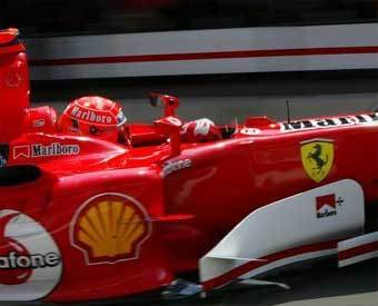 Михаэль Шумахер во время квалификации Гран-при Венгрии. Фото с сайта f1racing.net