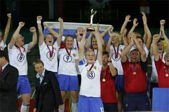 Сборная России   чемпион Европы. Фото с официального сайта УЕФА