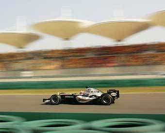  McLaren  .    f1racing.net