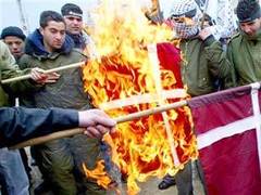 Акция протеста против публикаций карикатур на пророка Мухаммеда. Фото AFP Акция протеста против публикаций карикатур на пророка Мухаммеда. Фото AFP