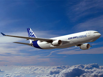 Airbus A330-200F.    