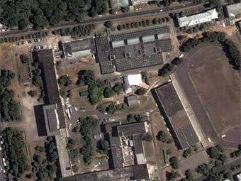 Одно из общежитий КИСИ. Спутниковое фото сервиса Google Maps.