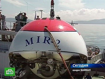 Глубоководный обитаемый аппарат "Мир-2". Кадр телеканала НТВ Глубоководный обитаемый аппарат "Мир-2". Кадр телеканала НТВ