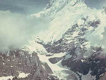     .  Adrian Pingstone, 1963.