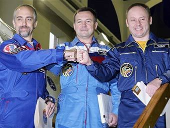  ,  ,   (Michael Fincke).  AFP