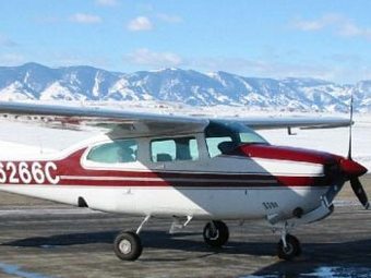 Cessna 210.    www.bighornairways.com