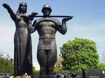 Памятник Воину-освободителю на Украине. Фото "Сегодня"