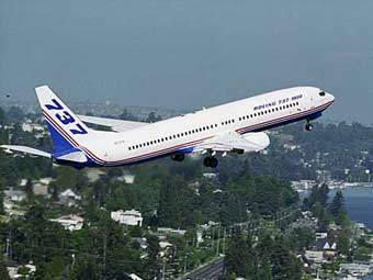 "-737".     Boeing