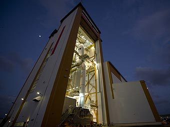 - Ariane 5   Herschel   .  ESA 
