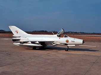 Chengdu F-7.    xairforces.com