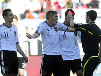         ( 11).  ©AFP