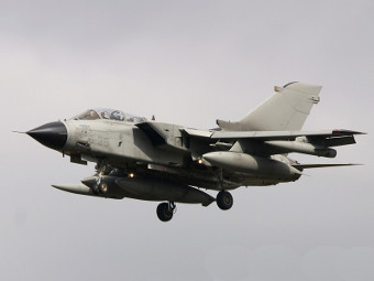 Panavia Tornado 7087  .    planephotos.net