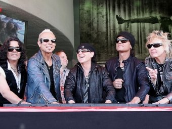 Scorpions,    