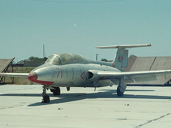 L-29  .    militaryphotos.net