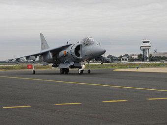 AV-8B  .    cassidian.com