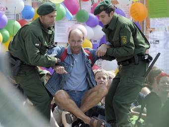       "-21".  ©AFP