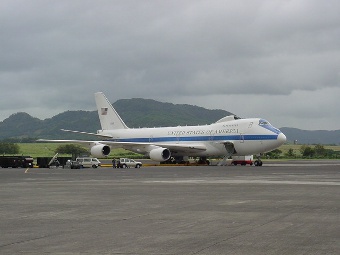 E-4B.    maufox.net