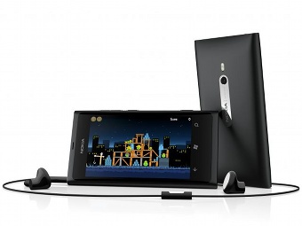 Nokia Lumia 800.    nokia.com