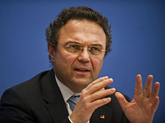 - .  ©AFP