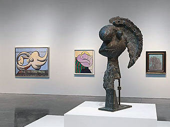  "  -"      -, 2011 .    artobserved.com