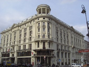  ""  .   Diego Delso   wikipedia.org