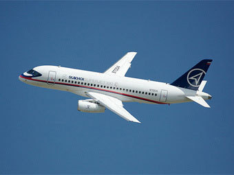 Sukhoi SuperJet-100.     "."