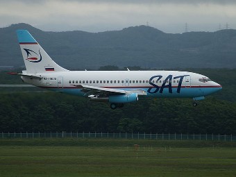 Boeing 737-200  " ".   Hyougushi   commons.wikimedia.org