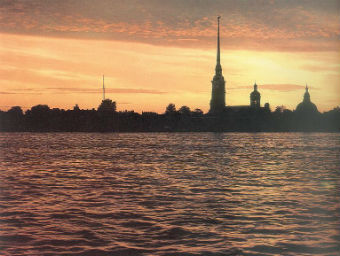 Вид на Петропавловский собор и Петропавловскую крепость. Фото с сайта ru.wikipedia.org