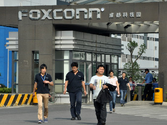  Foxconn  ,  Reuters